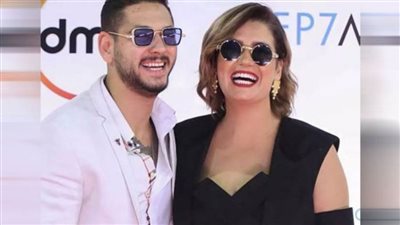 ابن شقيق إلهام شاهين  يتغزل في هنا شيحة: 