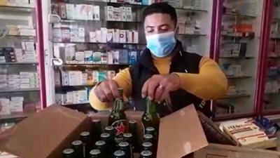 بالصور| قبل «الكريسماس».. ضبط صيدلية تبيع الخمور في إمبابة