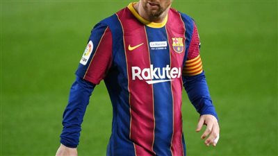 ميسي يعود لقيادة تشكيل برشلونة امام هويسكا في الدوري الإسباني 