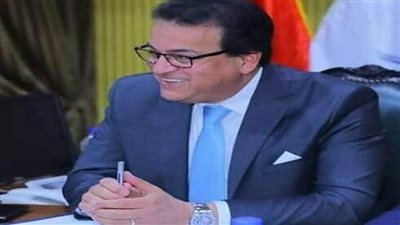 وزير التعليم العالي يهنئ أساتذة الجامعات المعينين في «النواب»