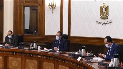 عاجل.. بالصور| «مدبولي» يعقد اجتماعا مع ممثلي الشركات المنتجة والموردة للأكسجين الطبي