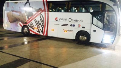 حافلة الزمالك تصل ستاد السويس لمواجهة الطلائع في الدوري  