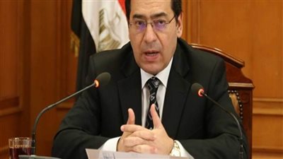 لهذا السبب.. وزير البترول يعلن تخفيضات إضافية على سعر وقود الطيران 