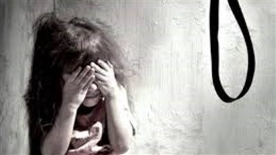 تركها عارية في الشارع.. القصة الكاملة لتعذيب أب ابنته الرضيعة وتهديده بحرقها في الدقهلية 