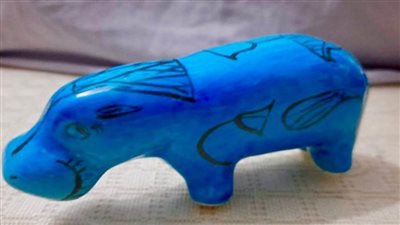 بالصور | الأول من نوعه بالشرق الأوسط.. منفذ لبيع المستنسخات الأثرية بـ«متحف المطار»