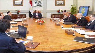 السيسي يوجه بالتواصل المباشر مع المواطنين من 