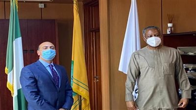 السفير المصري بأبوجا يبحث مع وزير خارجية نيجيريا زيادة الاستثمارات بين البلدين