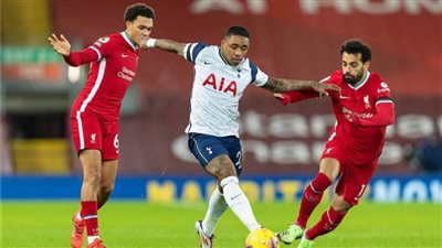 ليفربول يهزم توتنهام بثلاثية ويقفز رابعًا في البريميرليج