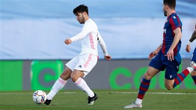 ريال مدريد يتعادل إيجابيا أمام ليفانتي في الشوط الأول