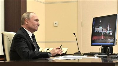 الانعزال عن الشبكة العالمية ..هل تسير روسيا على نهج الصين وتطرد الذباب؟ 