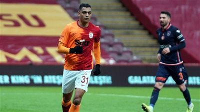 عاجل.. «على خطى عمرو وردة».. فتاة تركية تتهم مصطفي محمد بطلب هاتفها (صورة)