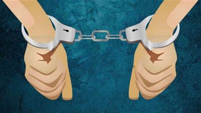 حملات أمنية لضبط مروجي الأعمال المنافية للآداب عبر الإنترنت 