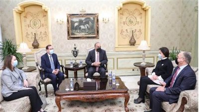 رئيس الوزراء الأردني يصل القاهرة 