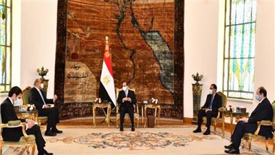 الرئيس السيسي يستقبل رئيس الوزراء بالمملكة الأردنية الهاشمية.. 