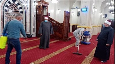 بالصور | الأوقاف تواصل حملتها لتعقيم المساجد: 