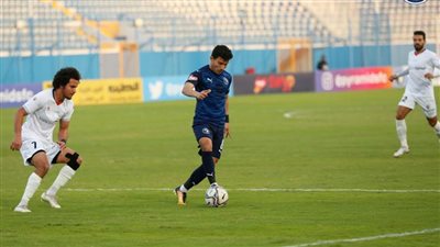 رولان يقود بيراميدز لفوزًا قاتلًا على الطلائع في الدوري 