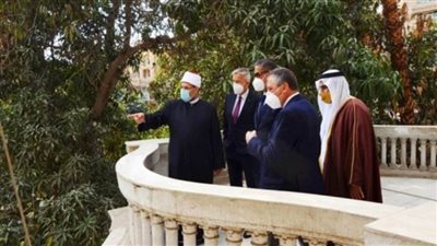 بالصور | مختار جمعة يستعرض لـ