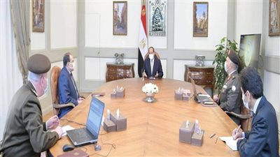 عاجل | السيسي يوجه بالإسراع في الخطوات التنفيذية للمشروع القومي لتنمية وسط وشمال سيناء