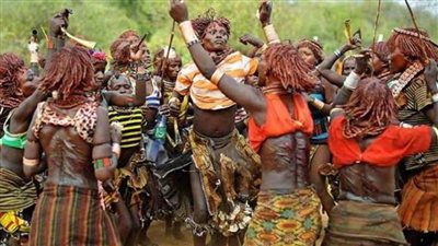  ضرب ودماء .. طقوس غريبة للزواج بقبائل 