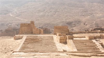 بالصور | العناني: دخول منطقتي معبد أتريبس ومقابر الحواويش بسوهاج مجانا للمصريين حتى نهاية مارس