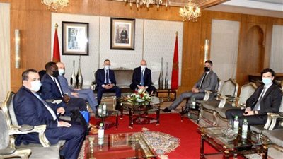 رئيس الفيفا يصل المغرب.. وانتخابات الكاف على صفيح ساخن 