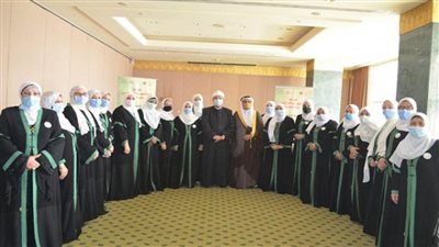 بالصور | الأوقاف توفر زيًا موحدًا للواعظات (تفاصيل)