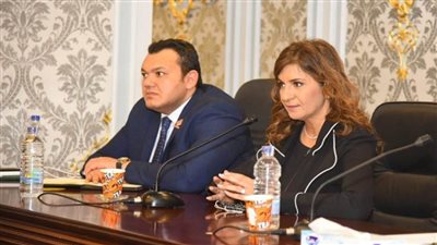 بالصور | نبيلة مكرم: قانون الهجرة يستهدف حماية المصريين العاملين بالخارج