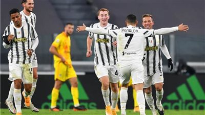 رونالدو يسجل هاتريك في شباك كالياري في الشوط الأول (فيديو)