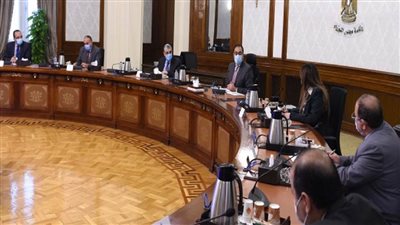 بالصور | مدبولي يتابع خطة تطوير الشبكات الكهربائية ضمن مبادرة 