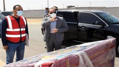 السيسي يتفقد الأعمال الإنشائية الخاصة بتطوير شبكة الطرق والمحاور بالقاهرة 