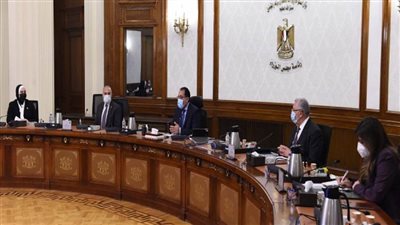 بالصور | رئيس الوزراء يتابع خطوات التوسع فى منظومة الري الحديث