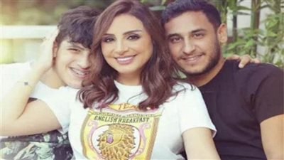 بالفيديو | أنغام ونجليها في «ودوني عند أمي»