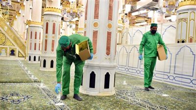 توزيع 7 ملايين عبوة ماء زمزم على المصلين في المسجد النبوي خلال جائحة كورونا 