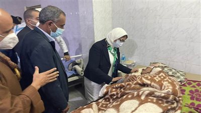 بالصور | الصحة: ارتفاع أعداد المصابين بحادث قطاري سوهاج لـ 165 مصابا و32 وفاة