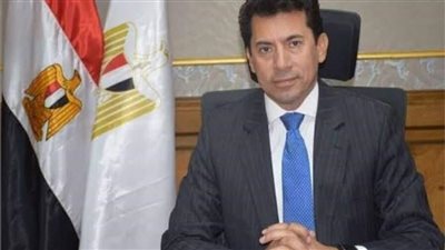 في حوار مفتوح .. وزير الشباب ونظيره الجنوب السوداني يلتقيان بالشباب 