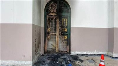 بالفيديو | مجهولون يضرمون النار في مسجد بمدينة نانت الفرنسية