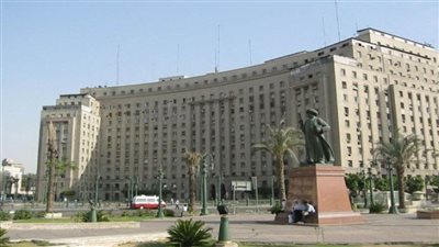 اعتزام صندوق مصر السيادي بيع مجمع التحرير لمستثمرين أجانب.. الحكومة ترد