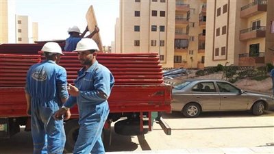 بالصور | برسوم مخالفة.. تركيب الغاز في إسكان اجتماعي حدائق أكتوبر