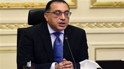 مدبولي يستعرض موقف المشروعات الاستثمارية بوزارة الطيران