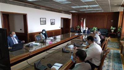 ضمن مشروع التنمية الريفية.. وزير الري يستعرض موقف دراسات تقييم تأهيل الترع