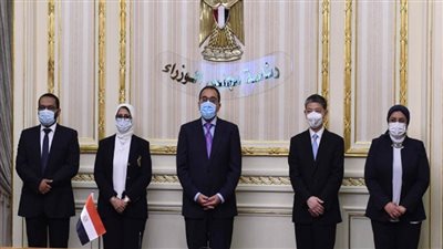 بالصور | توقيع اتفاقيتين لتصنيع لقاح 