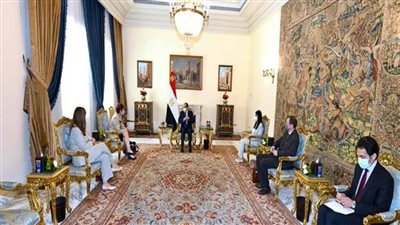 خلال استقباله رئيس الأوروبي لإعادة الإعمار.. السيسي يؤكد أن البنك شريك نجاح لعملية التنمية بمصر