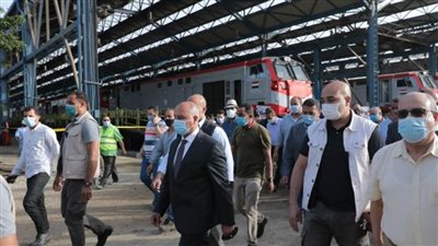 وزير النقل: عدم خروج أي قطار إلا بعد التأكد من حالته الفنية 