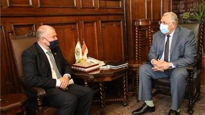التعاون البناء..تفاصيل لقاء وزير الزراعة مع  سفير استراليا بالقاهرة  