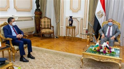 بالصور | وزير الإنتاج الحربي وسفير الهند يبحثان التعاون في مجالات التصنيع المختلفة