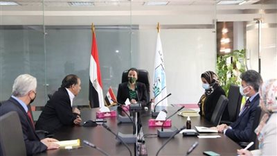 بالصور | وزيرة البيئة: هدفنا بناء قدرات العاملين بصناعة الأسمدة 