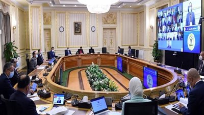 بالصور | مدبولي: منع إقامة أي احتفالات جماهيرية وغلق المولات والكافيهات المخالفة