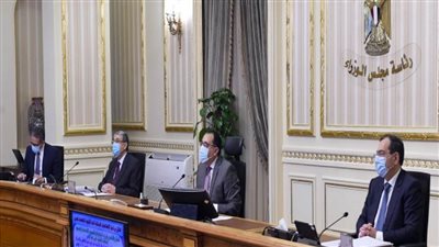 بالصور | وزيرة الصحة تستعرض الموقف الحالي لمعدل الإصابات بكورونا