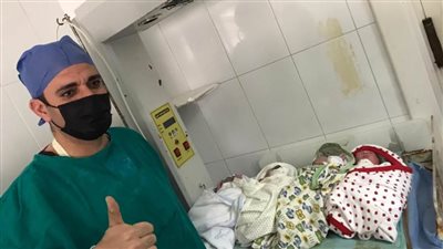 بعد تأخر إنجابها 3 سنوات.. «دمياطية» تضع 4 توائم 