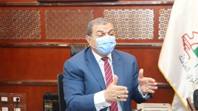 سعفان: تعيين 426 شابا وغلق 12 منشأة مخالفة للقانون بدمياط